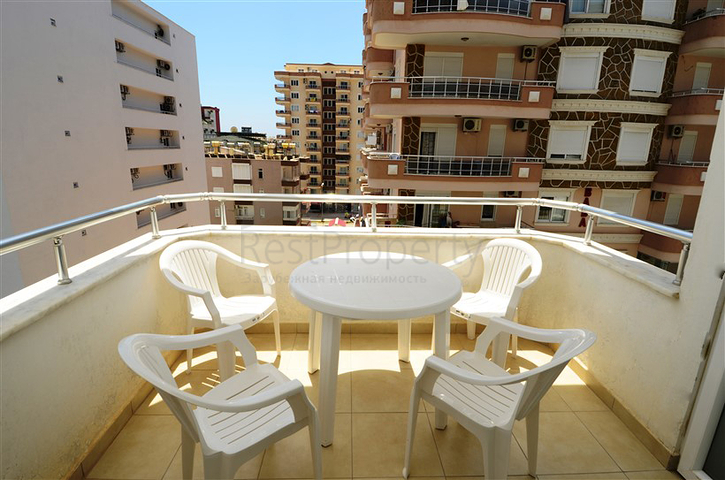 شقة غرفة و صالة  في ماهموت لار بسعر ممتاز