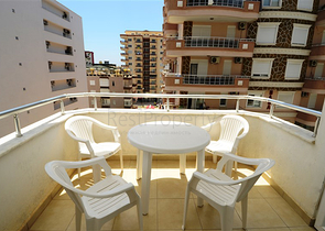 شقة غرفة و صالة  في ماهموت لار بسعر ممتاز