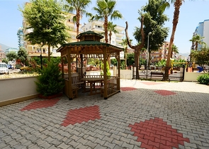 شقة غرفة و صالة  في ماهموت لار بسعر ممتاز