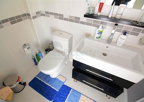 فيلا 200 متر مربع , 4 غرف نوم , وتراس كبير