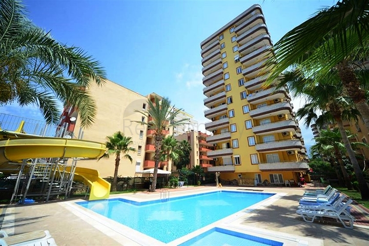 شقة بثلالث غرف نوم بسعر مغري جداً