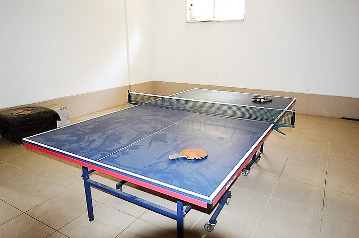 مجمع سكني بشقق مختلفة في أنطاليا