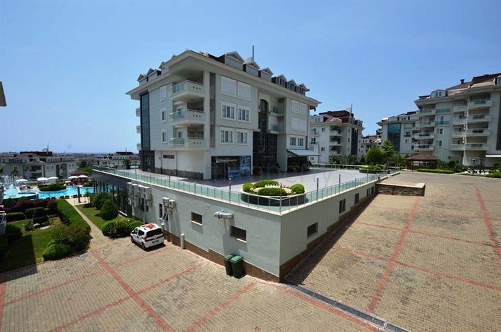 شقة ضمن مجمع عصري في ألانيا