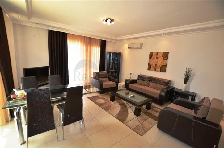 شقة ضمن مجمع عصري في ألانيا