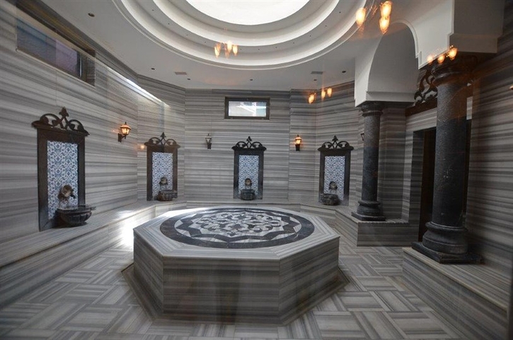 شقة ضمن مجمع عصري في ألانيا