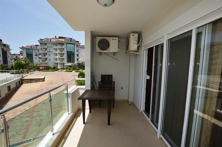 شقة ضمن مجمع عصري في ألانيا