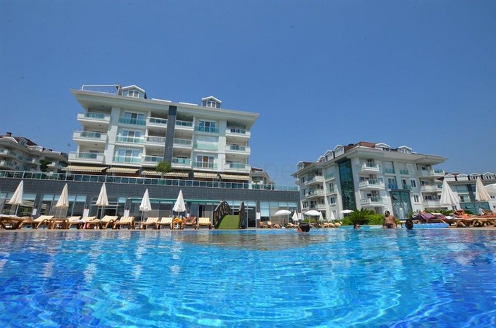 شقة ضمن مجمع عصري في ألانيا