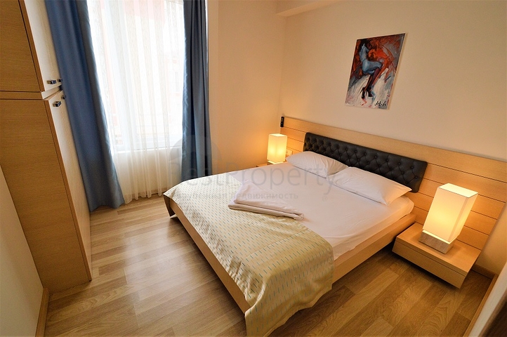 مجمع سكني بشقق مختلفة في أنطاليا