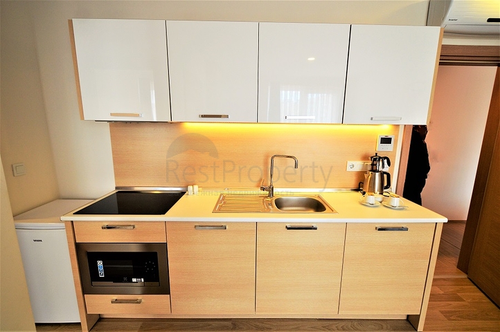 مجمع سكني بشقق مختلفة في أنطاليا