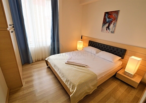 مجمع سكني بشقق مختلفة في أنطاليا