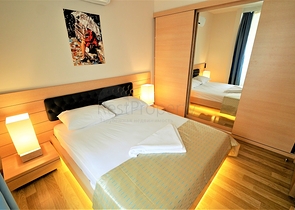 مجمع سكني بشقق مختلفة في أنطاليا