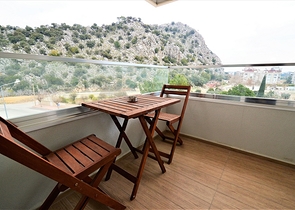 مجمع سكني بشقق مختلفة في أنطاليا