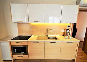 مجمع سكني بشقق مختلفة في أنطاليا