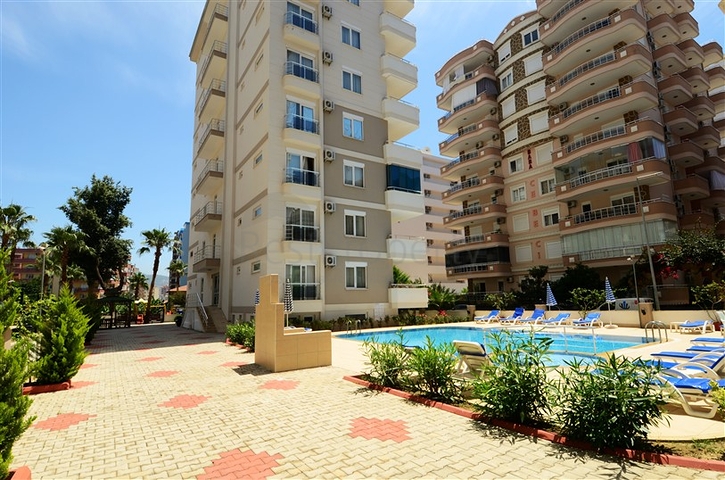 شقة بسعر جيد في ماهموت لار