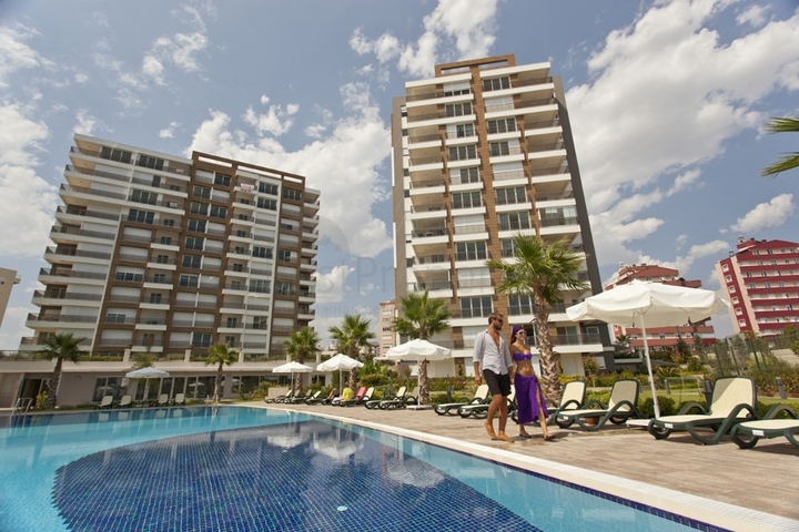 أحد افخم المجمعات في أنطاليا على البحر مباشرة