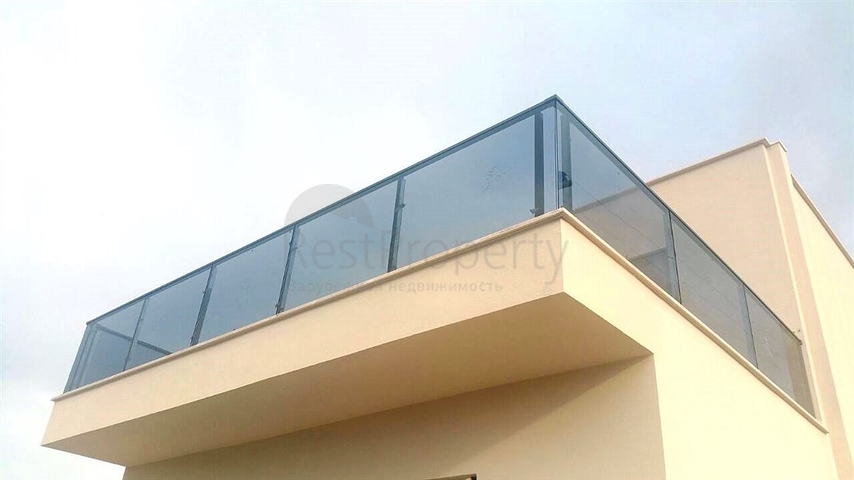 فيلا فاخرة بأربع غرف نوم في الانيا