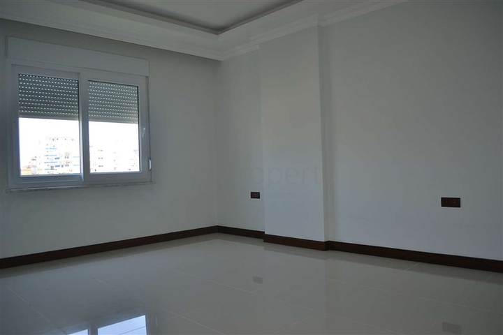 شقة دوبلكس باطلالة بحرية في ماهموت لار