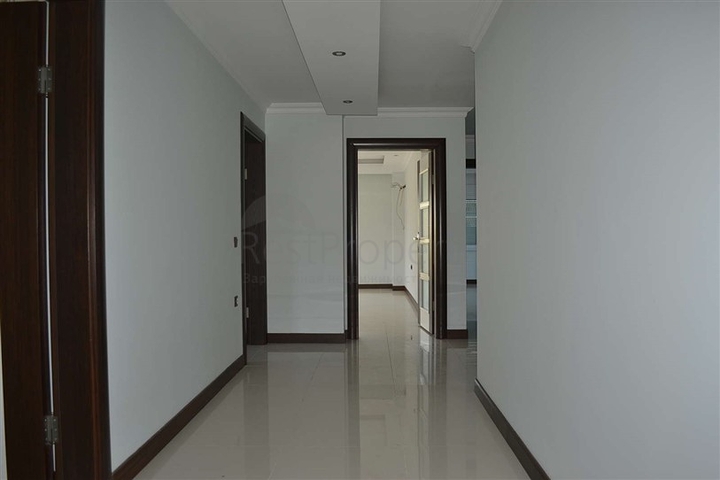 شقة دوبلكس باطلالة بحرية في ماهموت لار