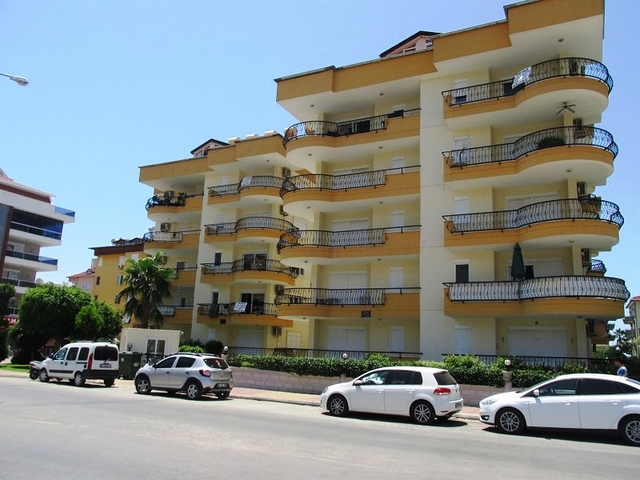 شقة في اوبا قريبة من الشاطئ