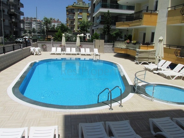 شقة في اوبا قريبة من الشاطئ