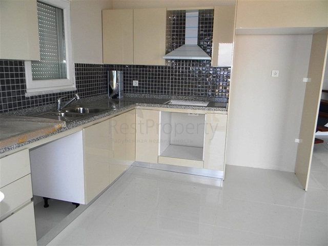 فيلا فاخرة على البحر