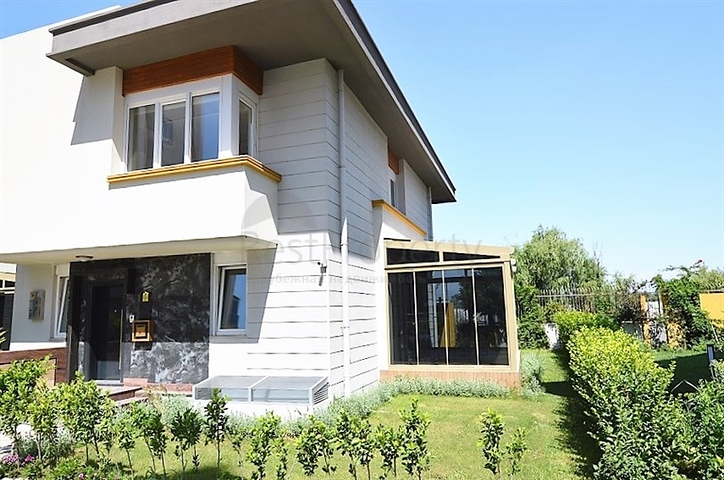 فيلا مستقلة في لارا - انطاليا