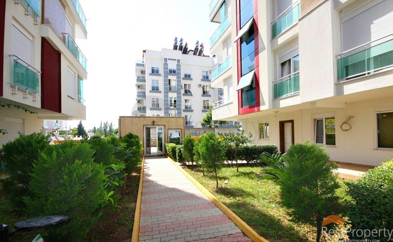 شقة غرفتين نوم و صالة في كونيالتي - انطاليا