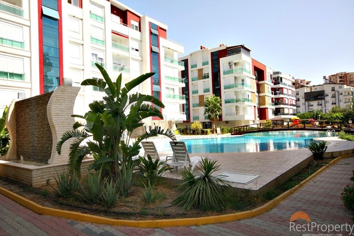 شقة غرفتين نوم و صالة في كونيالتي - انطاليا