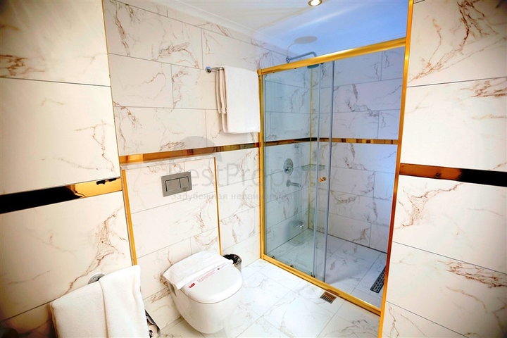 اوتيل اربع نجوم في وسط الانيا