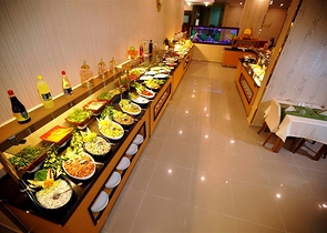 اوتيل اربع نجوم في وسط الانيا