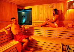 اوتيل اربع نجوم في وسط الانيا