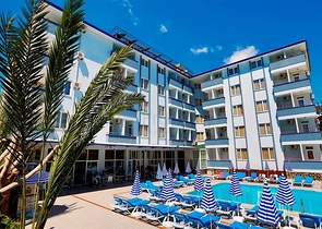 اوتيل اربع نجوم في وسط الانيا