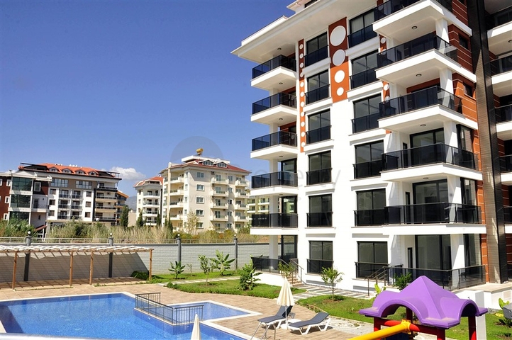 مشروع عصري حديث الانشاء في كاستل - الانيا