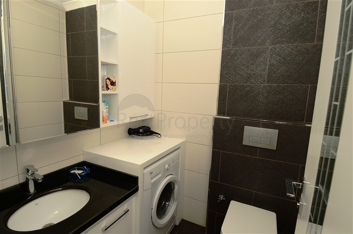 شقة غرفة و صالة للايجار في مجمع عصري 