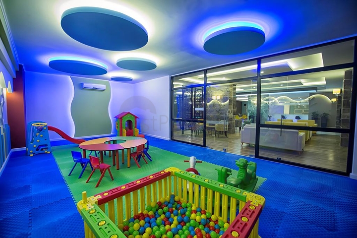 شقة غرفة و صالة للايجار في مجمع عصري 