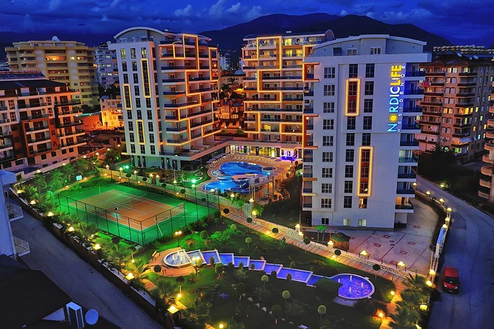 شقة غرفة و صالة للايجار في مجمع عصري 