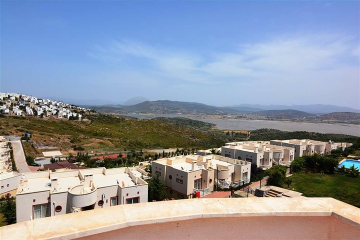 فيلا باطلالة على البحر في بودروم