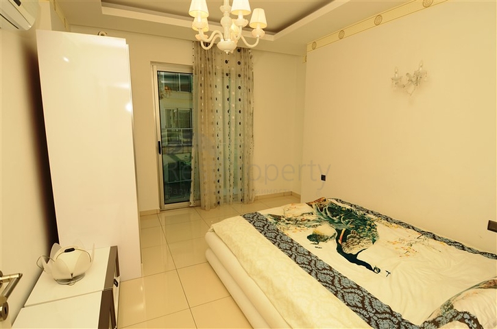 شقق على شاطئ البحر