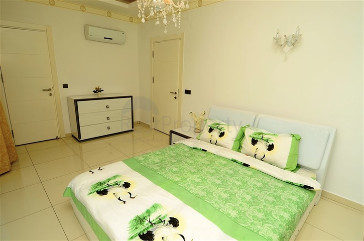 شقق على شاطئ البحر