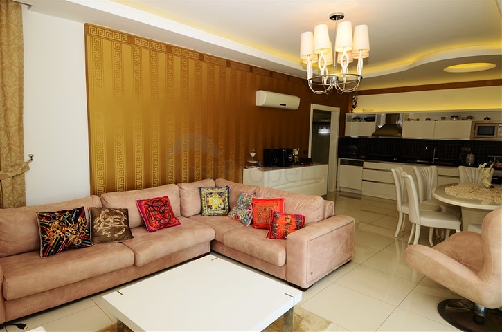 شقق على شاطئ البحر