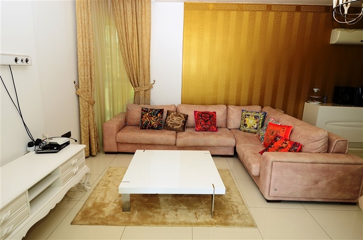 شقق على شاطئ البحر