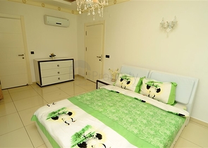 شقق على شاطئ البحر