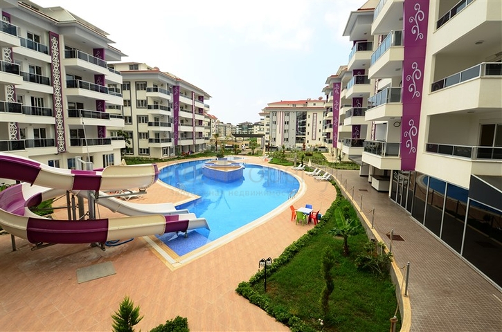 شقة في مجمع مميز في  كاستل الانيا