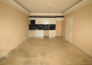 شقة في مجمع مميز في  كاستل الانيا