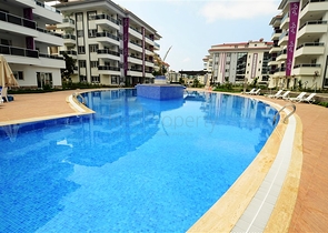 شقة في مجمع مميز في  كاستل الانيا