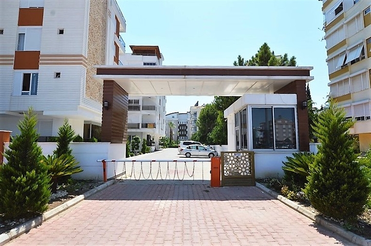 دوبلكس ثلاثة غرف نوم في كونيالتي - انطاليا