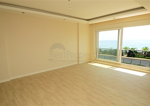 مجمع عصري في كاستل 