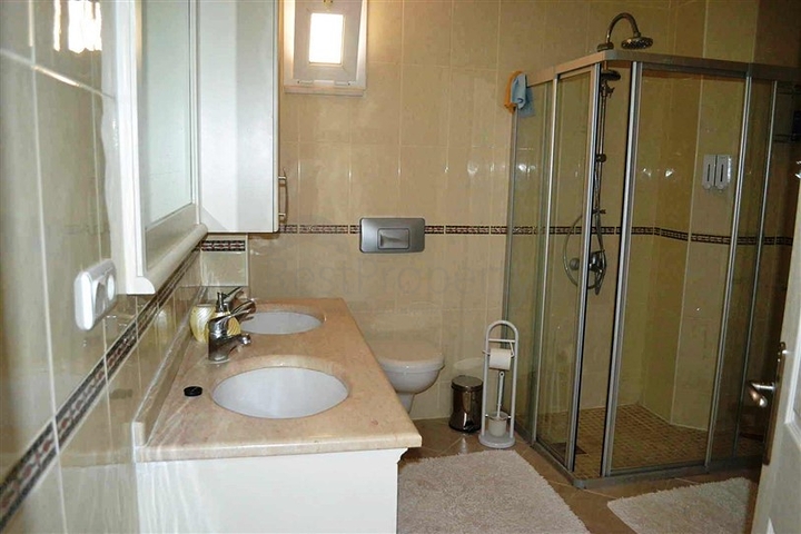 فيلا باطلالة رائعة في كارجي جاك - الانيا