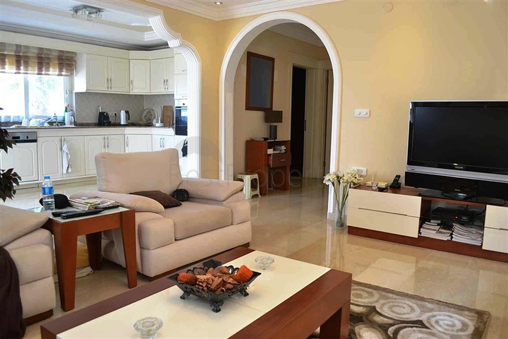 فيلا باطلالة رائعة في كارجي جاك - الانيا