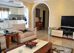 فيلا باطلالة رائعة في كارجي جاك - الانيا